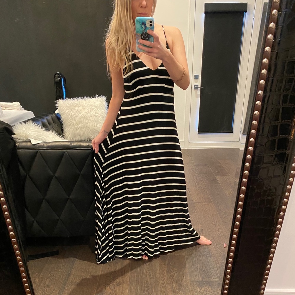 Olivaceous stripped maxi dress